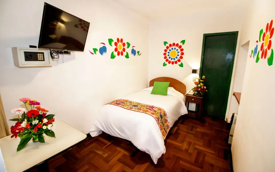 Single Room Nazarenas